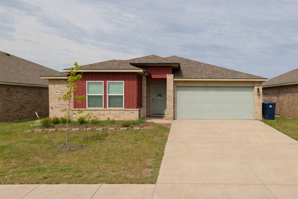 House for rent at 4213 Montage Blvd, Mustang, OK 73064