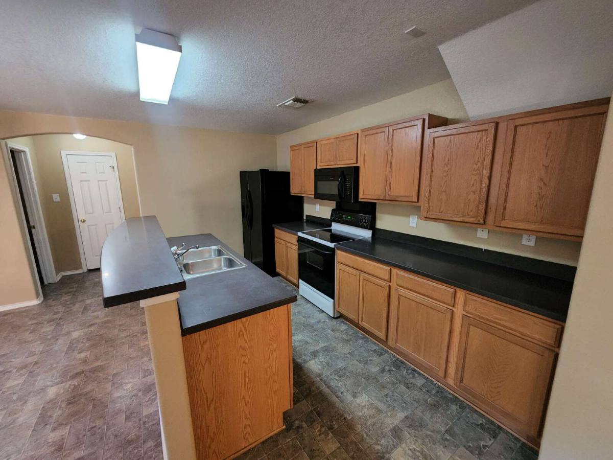 House for rent at 5519 Tomas Circle, San Antonio, TX 78240