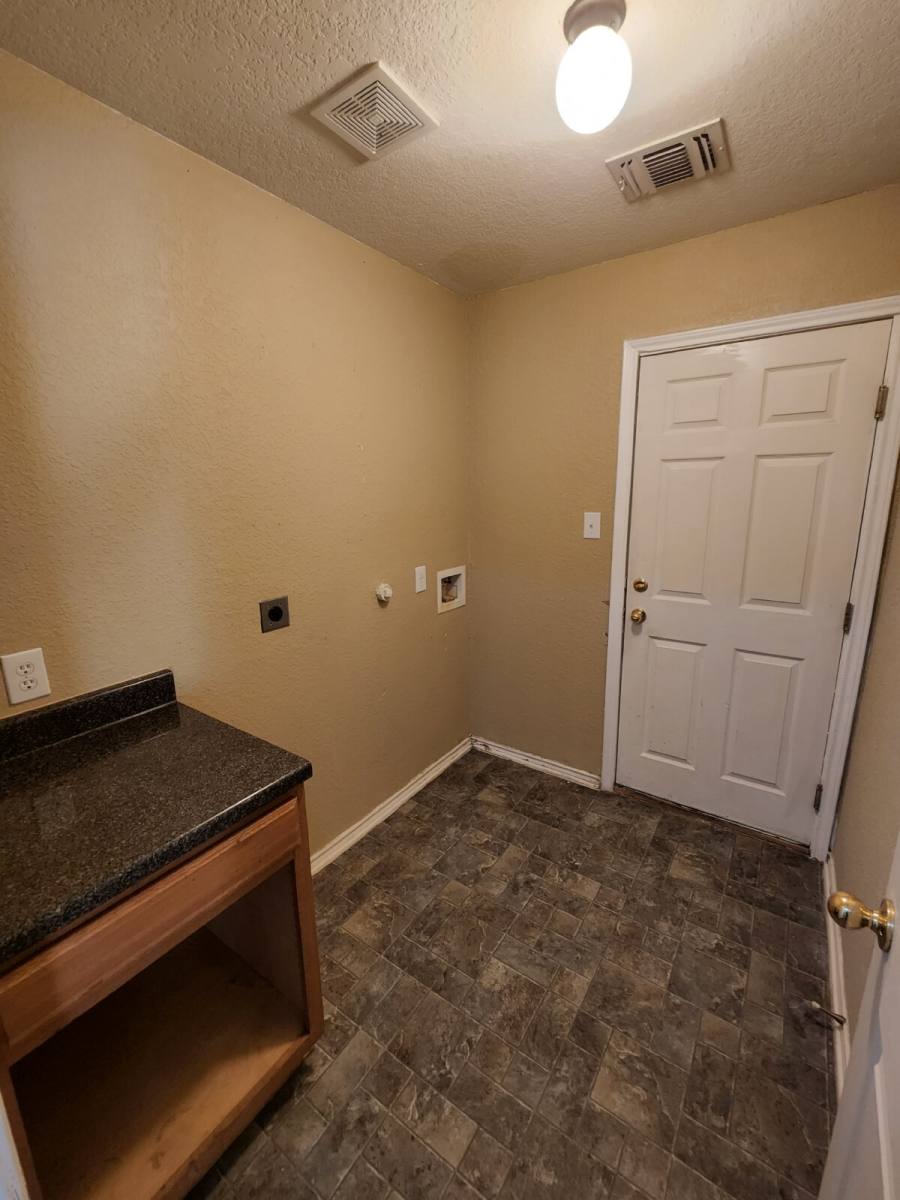 House for rent at 5519 Tomas Circle, San Antonio, TX 78240