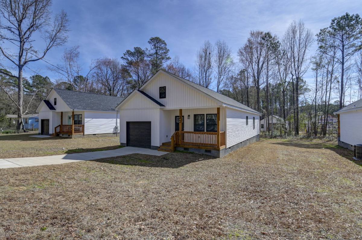 House for rent at 32 Roberson St, Columbia, SC 29203