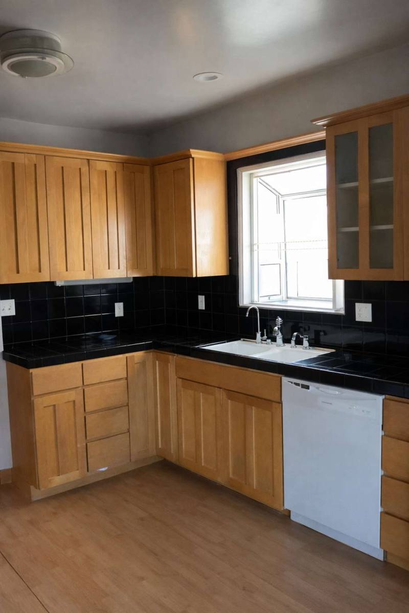 House for rent at 1255 Sunset Ave, Pasadena, CA 91103