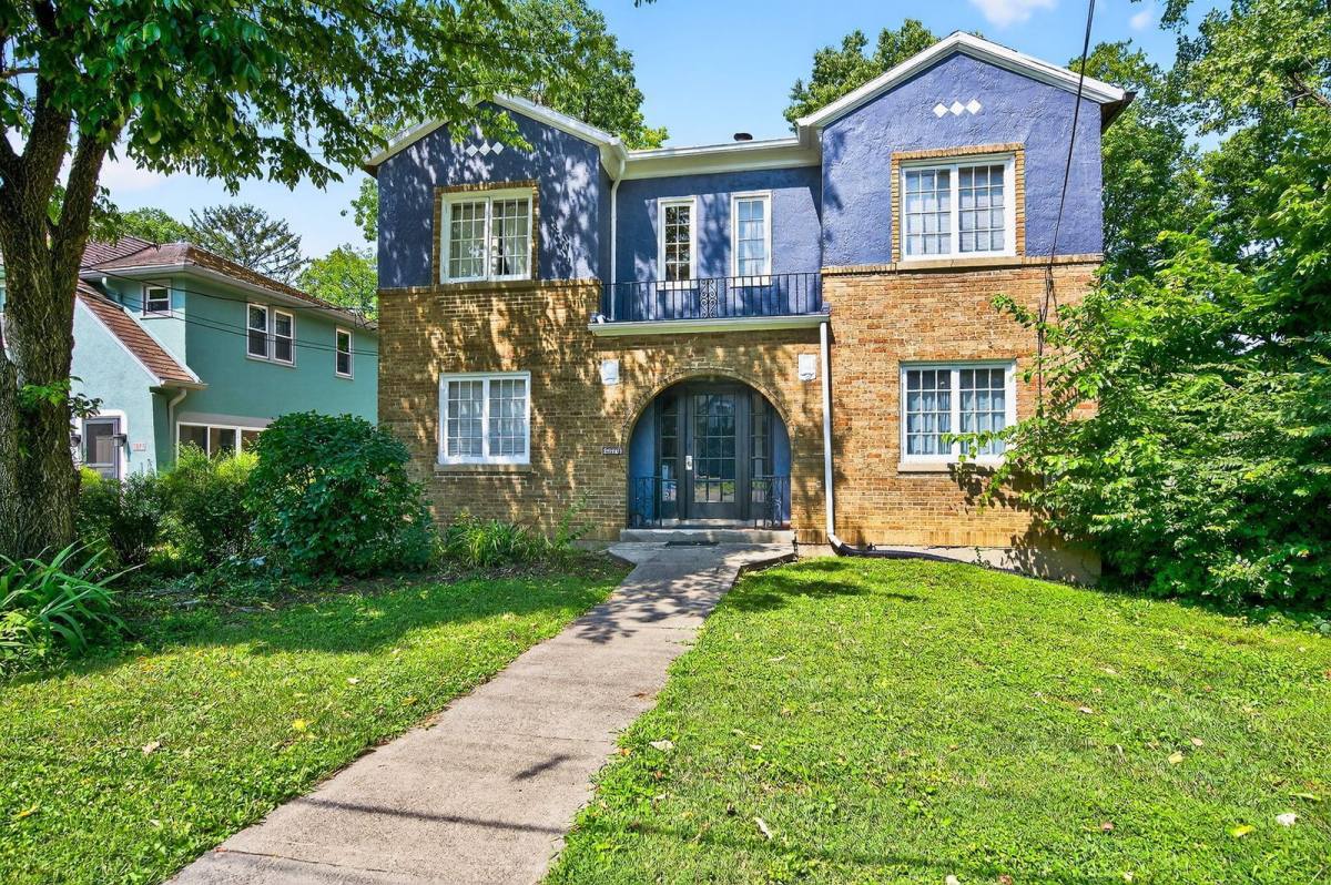 Apartment for rent at 3379 Morrison Ave #3, Cincinnati, OH 45220