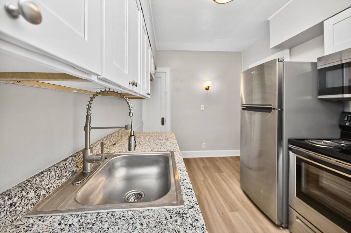 Apartment for rent at 3379 Morrison Ave #3, Cincinnati, OH 45220