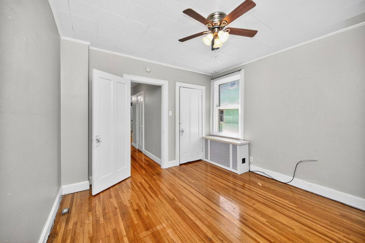 Apartment for rent at 3379 Morrison Ave #3, Cincinnati, OH 45220