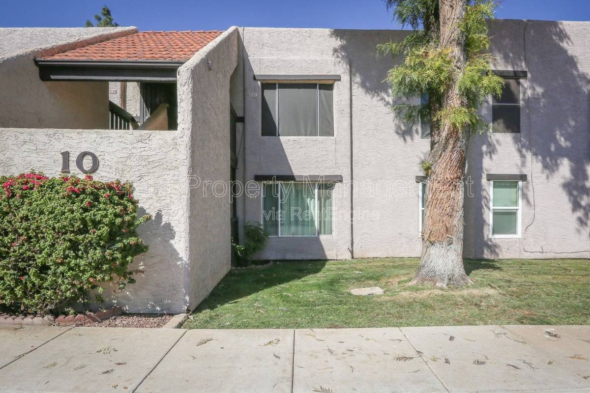 Condo for rent at 1927 E Hampton Ave #256, Mesa, AZ 85204
