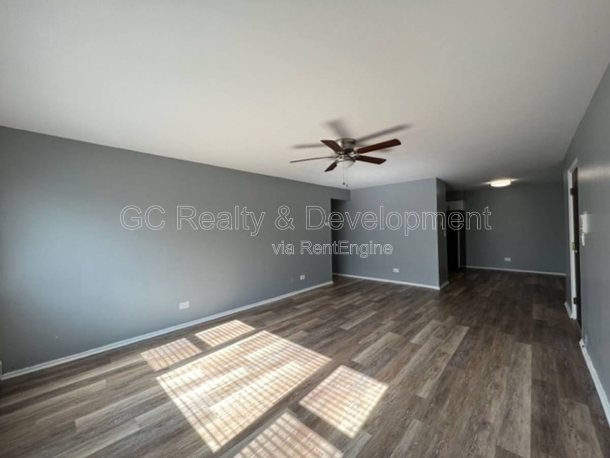 Condo for rent at 316 N Warwick Ave #2A, Westmont, IL 60559