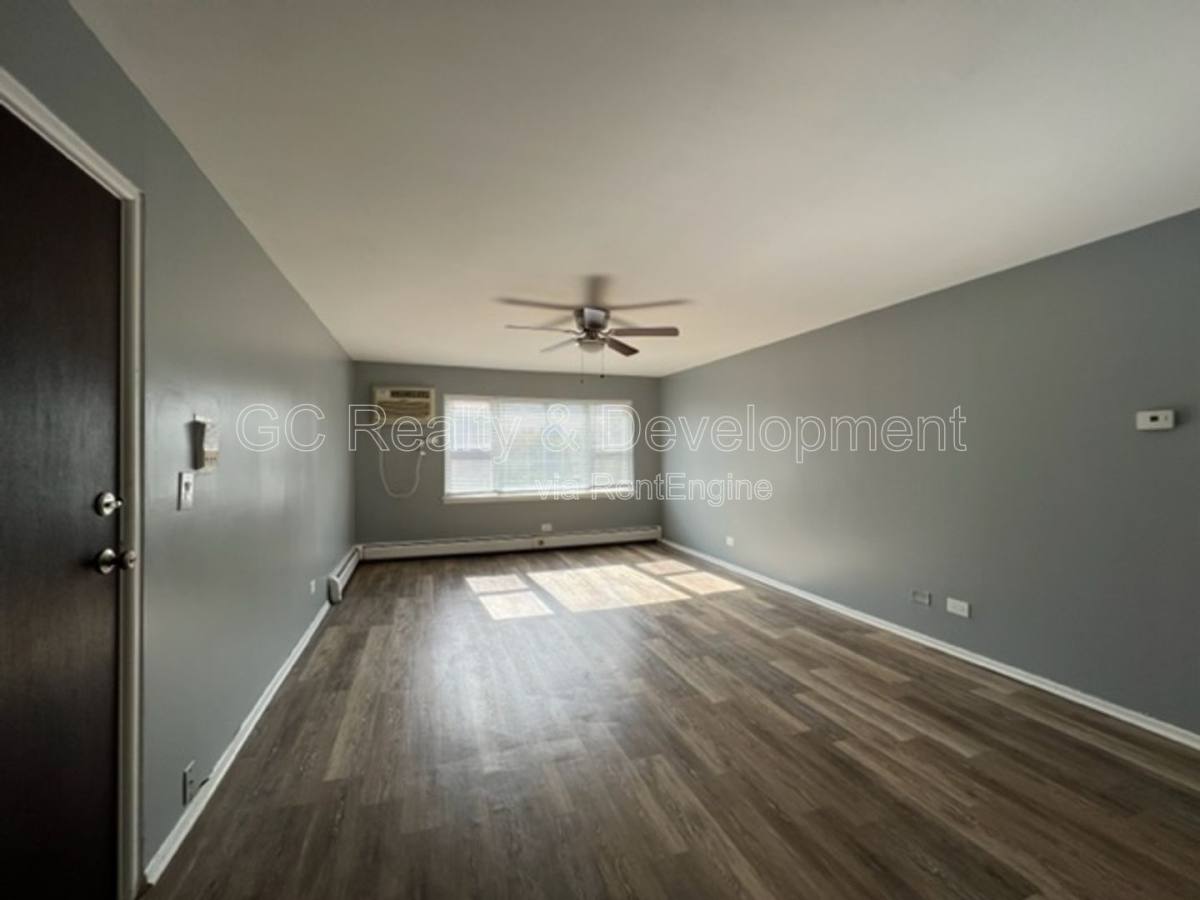 Condo for rent at 316 N Warwick Ave #2A, Westmont, IL 60559