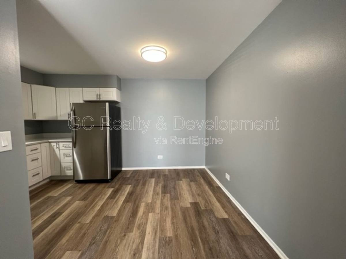 Condo for rent at 316 N Warwick Ave #2A, Westmont, IL 60559