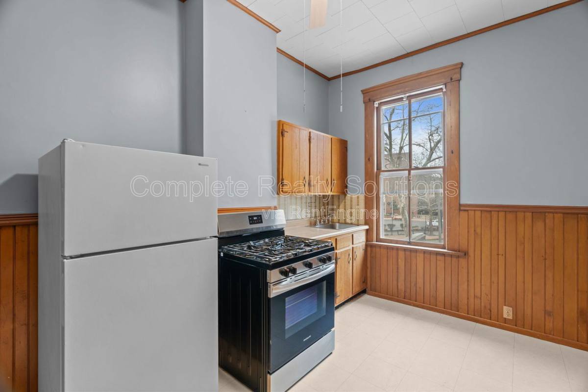 Apartment for rent at 1210 Lynch St #1210 A, Saint Louis, MO 63118