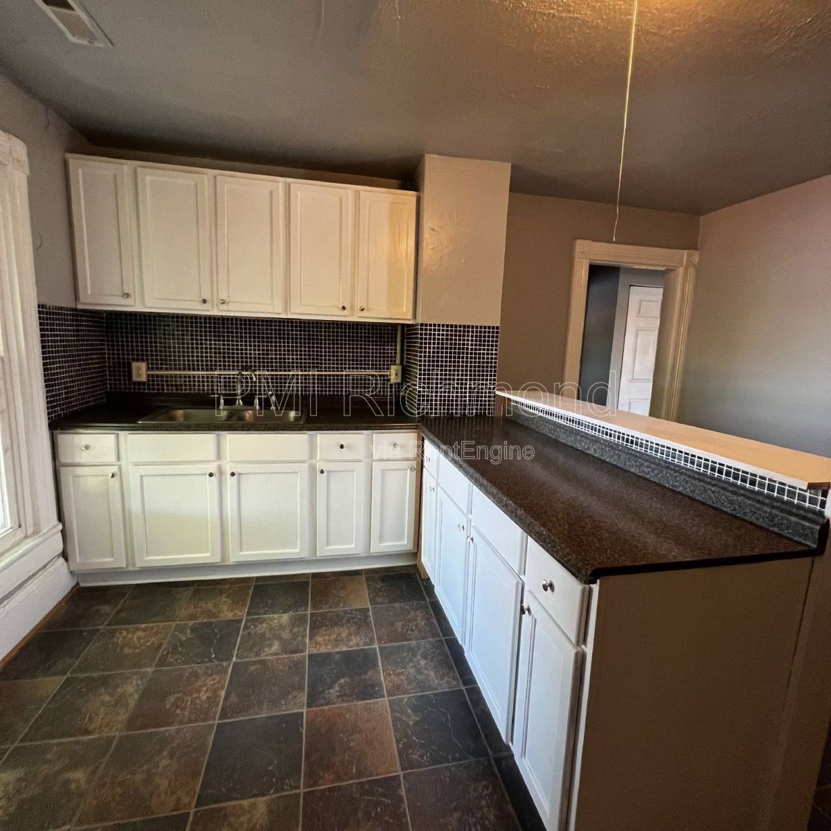 Apartment for rent at 104 Lee Ave #B, Colonial Heights, VA 23834