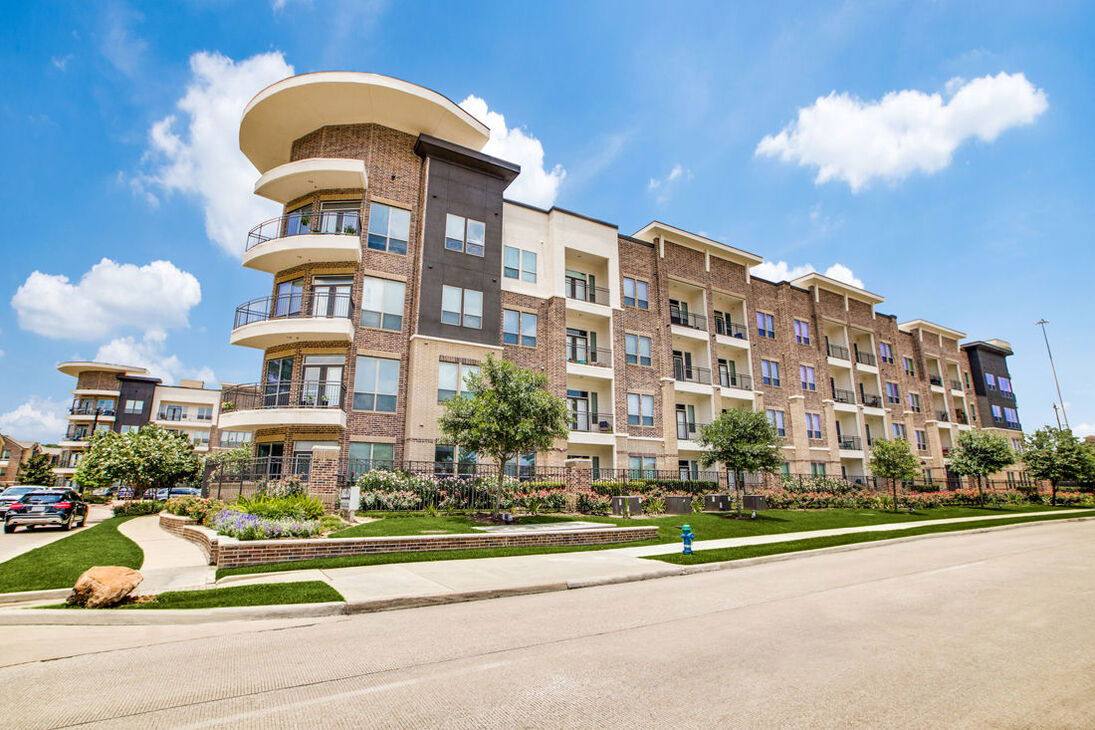 Apartment for rent at 935 N Wilcrest Dr, Houston, TX 77079