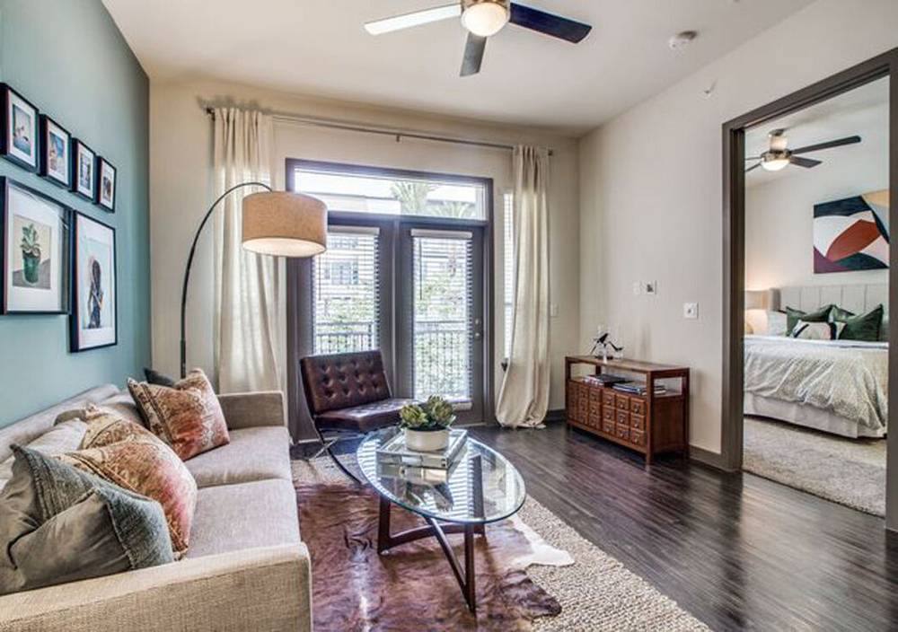 Apartment for rent at 935 N Wilcrest Dr, Houston, TX 77079