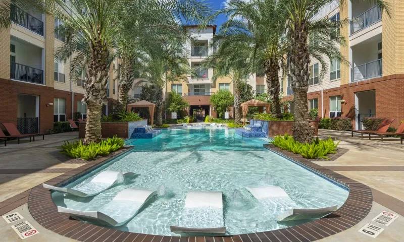 Apartment for rent at 611 Dairy Ashford Rd, Houston, TX 77079