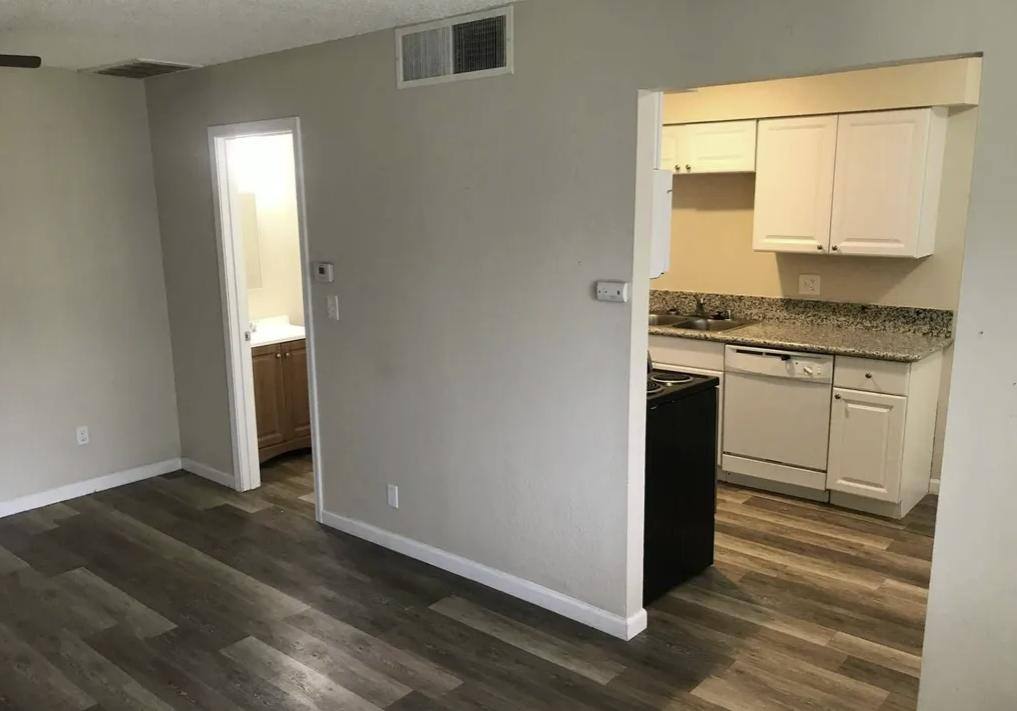 Apartment for rent at 4518 E Fountain Way #107, Fresno, CA 93726
