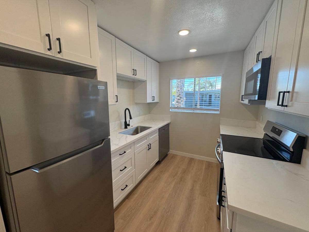 Apartment for rent at 328 S Weitzel St #328-2, Oceanside, CA 92054