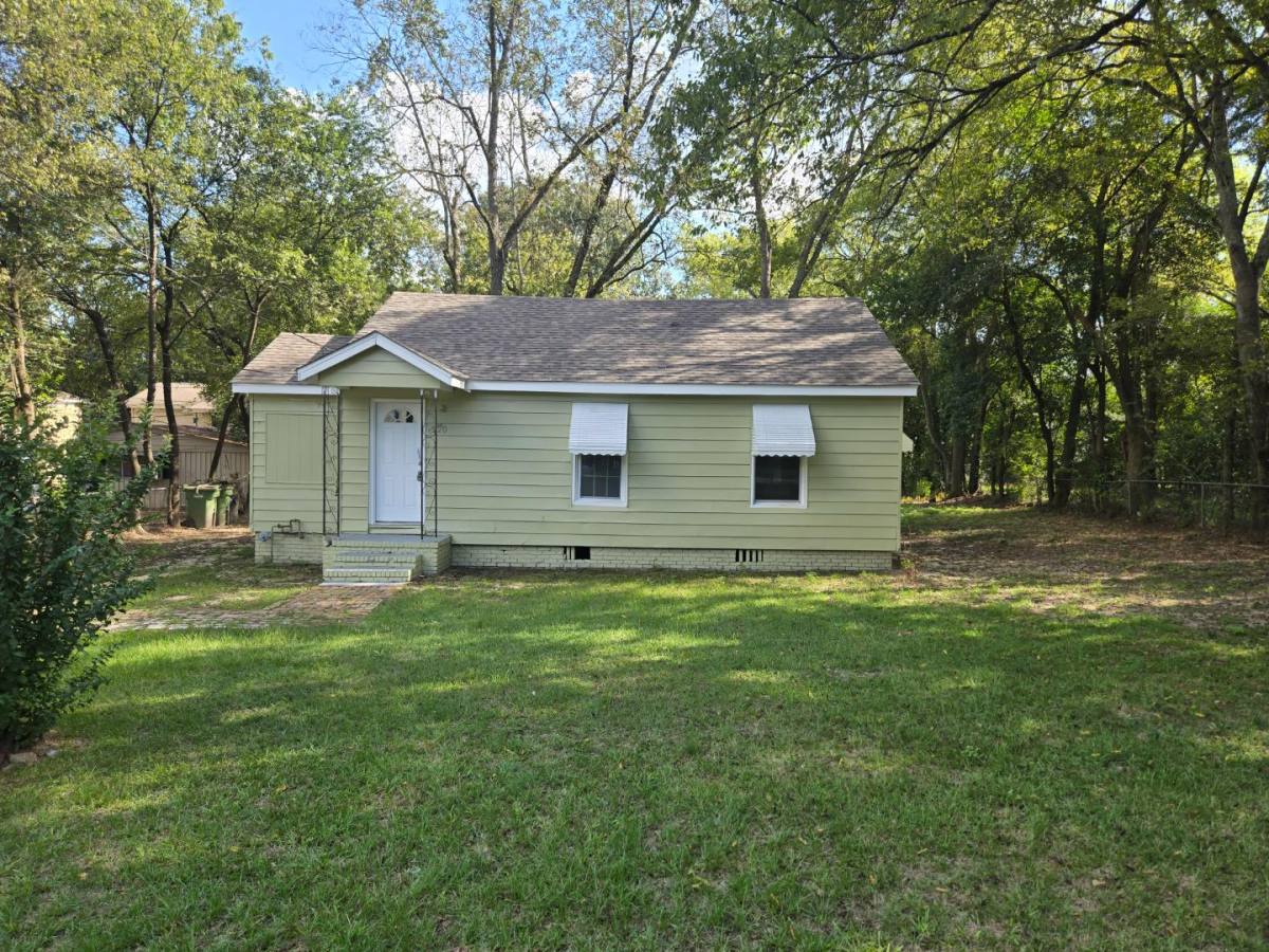 House for rent at 220 30th Ave Colu, Columbus, GA 31903