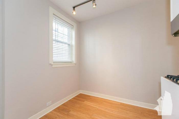 Apartment for rent at 511 W Belmont, Chicago, IL 60657