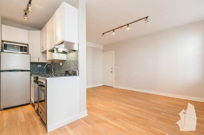 Apartment for rent at 511 W Belmont, Chicago, IL 60657