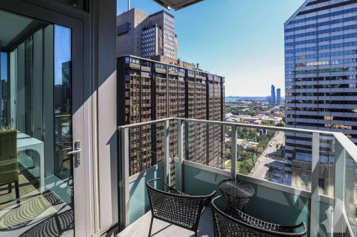Apartment for rent at 201 N Garland #3707, Chicago, IL 60601