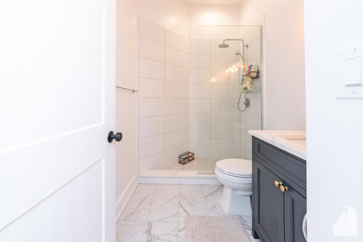 Apartment for rent at 3517 N Reta #4F, Chicago, IL 60657