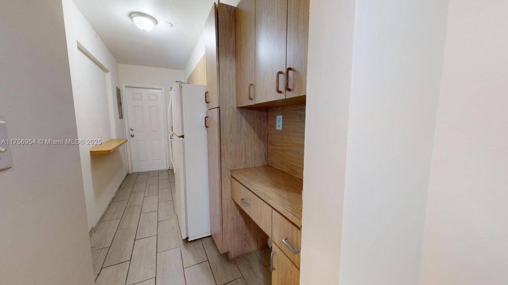 Apartment for rent at 1451 NE 170th St #105A, Miami, FL 33162