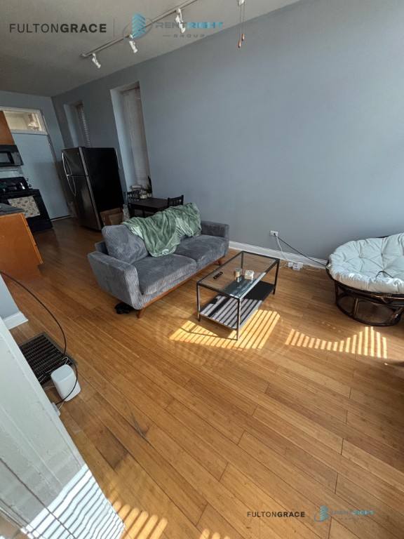 Apartment for rent at 1846 W 18th St #1F, Chicago, IL 60608