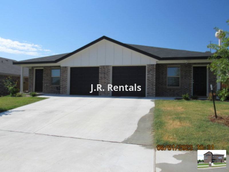 Townhouse for rent at 106 Lost Trail #B, Copperas Cove, TX 76522