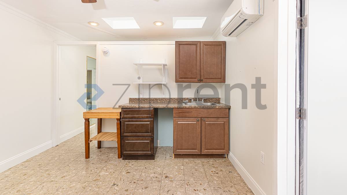 House for rent at 6534 Precourt Dr, Orlando, FL 32809