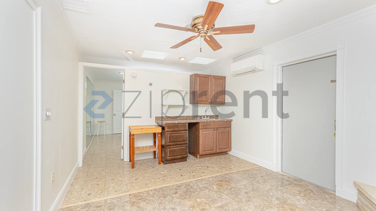 House for rent at 6534 Precourt Dr, Orlando, FL 32809
