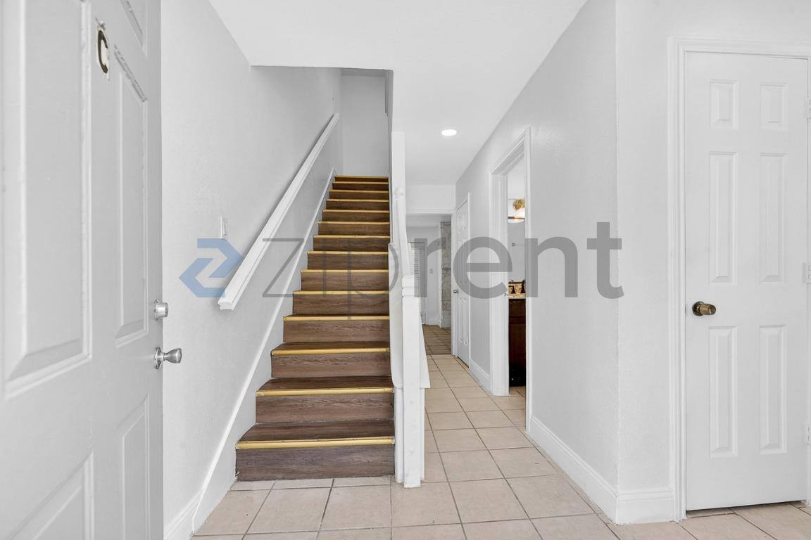 Townhouse for rent at 4626 San Jacinto St #C, Dallas, TX 75204