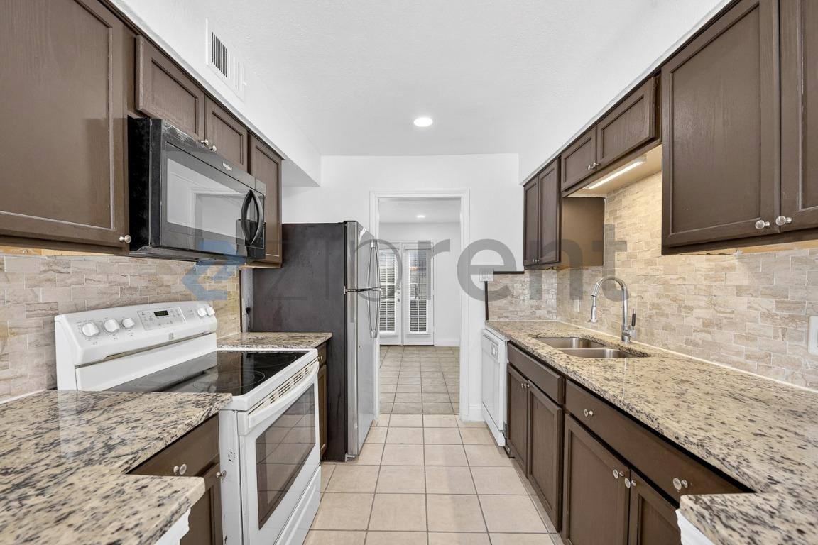 Townhouse for rent at 4626 San Jacinto St #C, Dallas, TX 75204