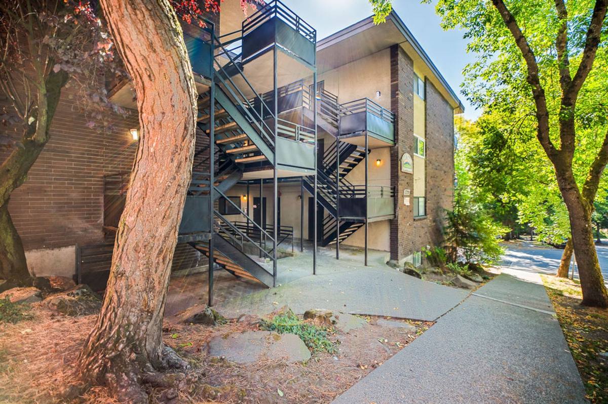 Apartment for rent at 2201 S Main St, Seattle, WA 98144