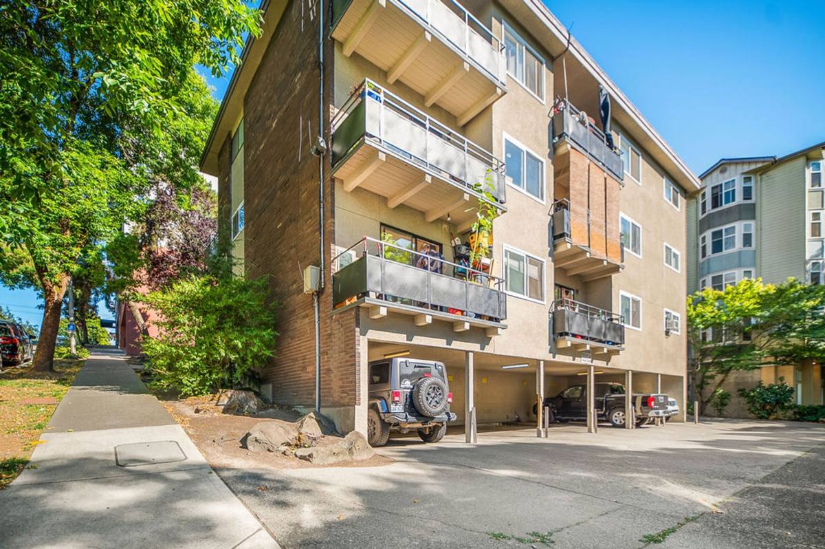Apartment for rent at 2201 S Main St, Seattle, WA 98144