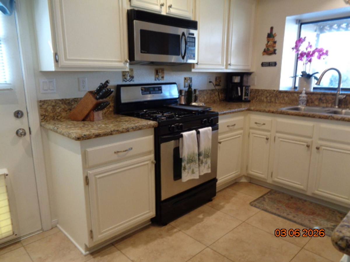House for rent at 43043 Flag St, Lancaster, CA 93536