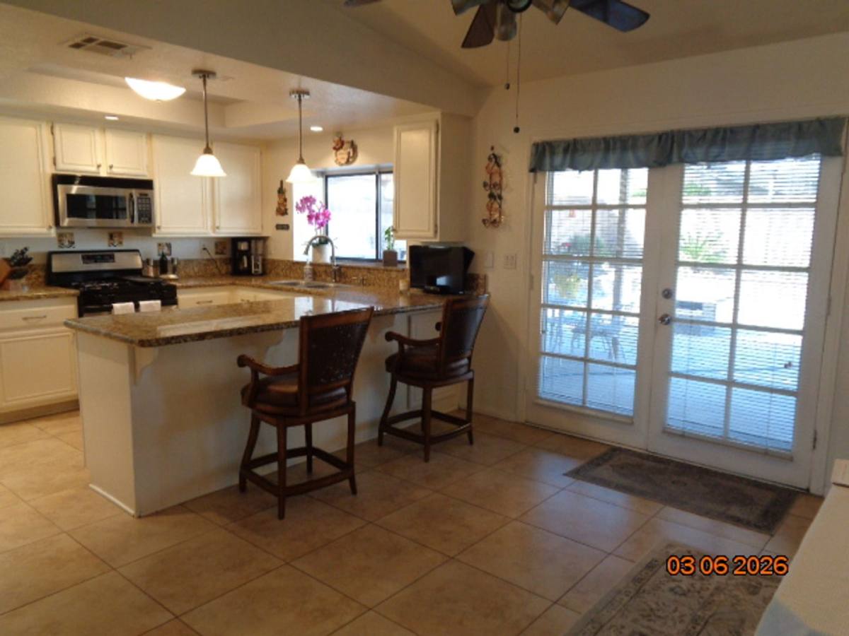 House for rent at 43043 Flag St, Lancaster, CA 93536