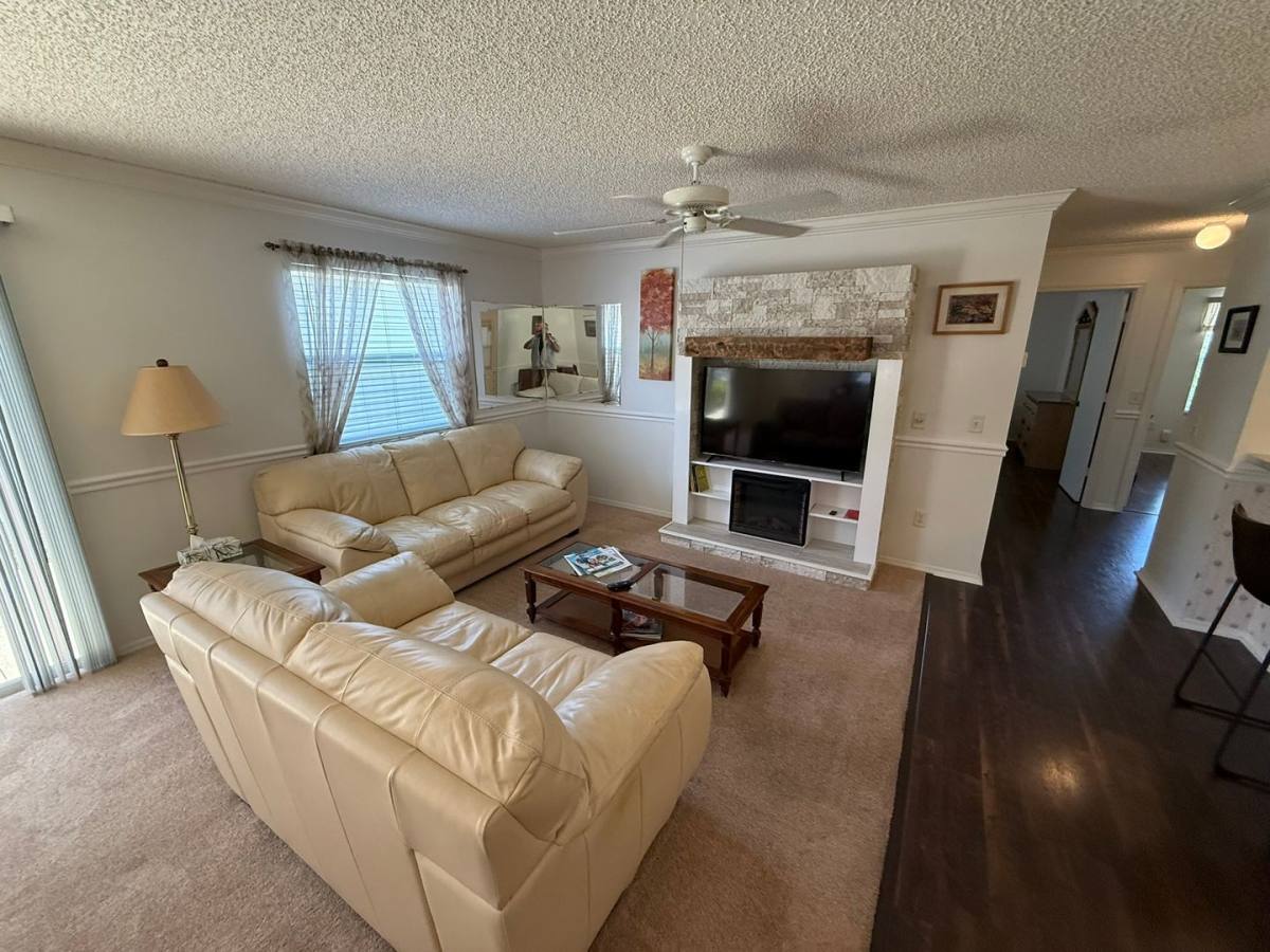 House for rent at 2829 Burgos Dr, The Villages, FL 32162