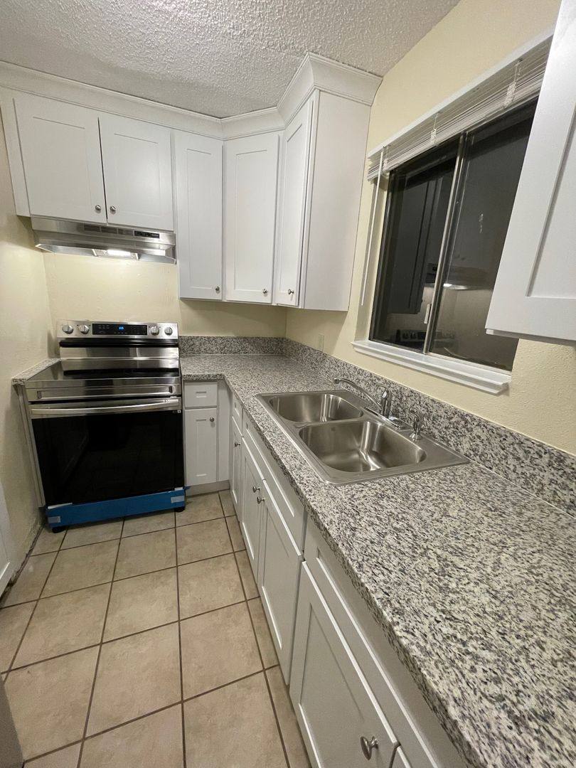 Apartment for rent at 1946 B St, South Lake Tahoe, CA 96150