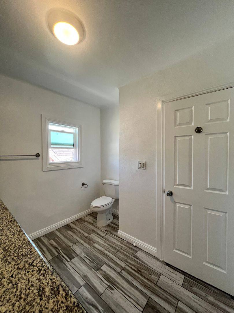 Apartment for rent at 4172 S Hobart Blvd, Los Angeles, CA 90062