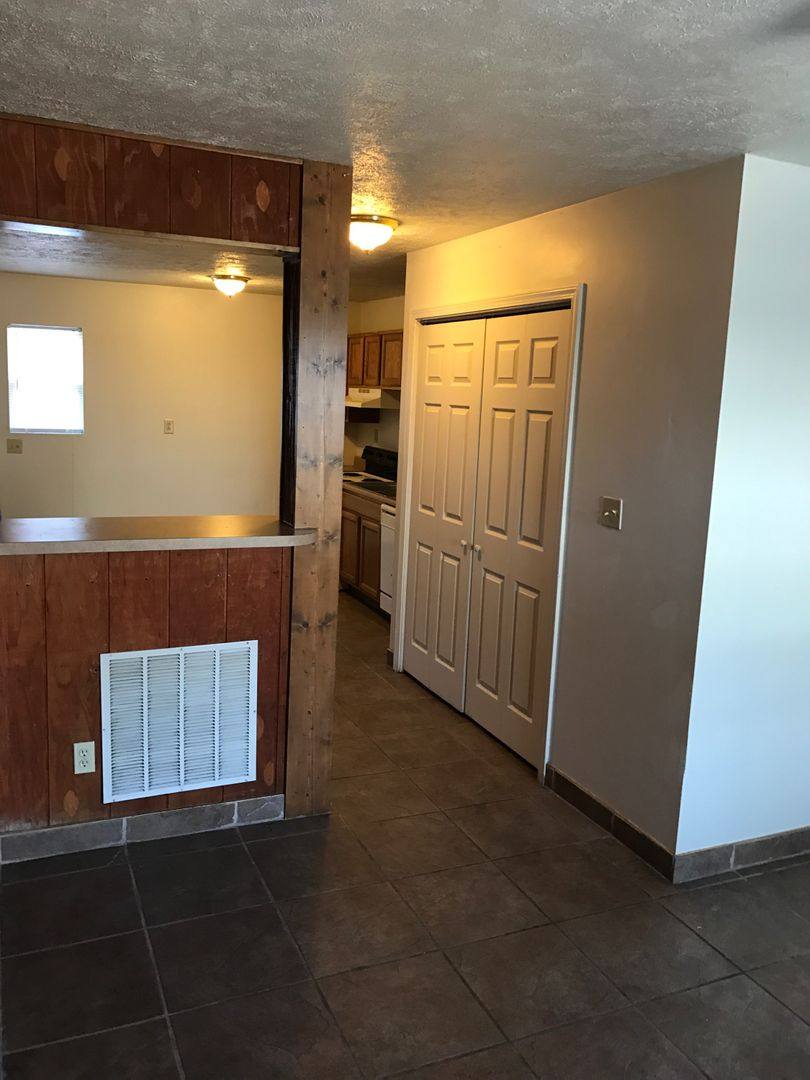 Apartment for rent at 401 W College St, Carbondale, IL 62901