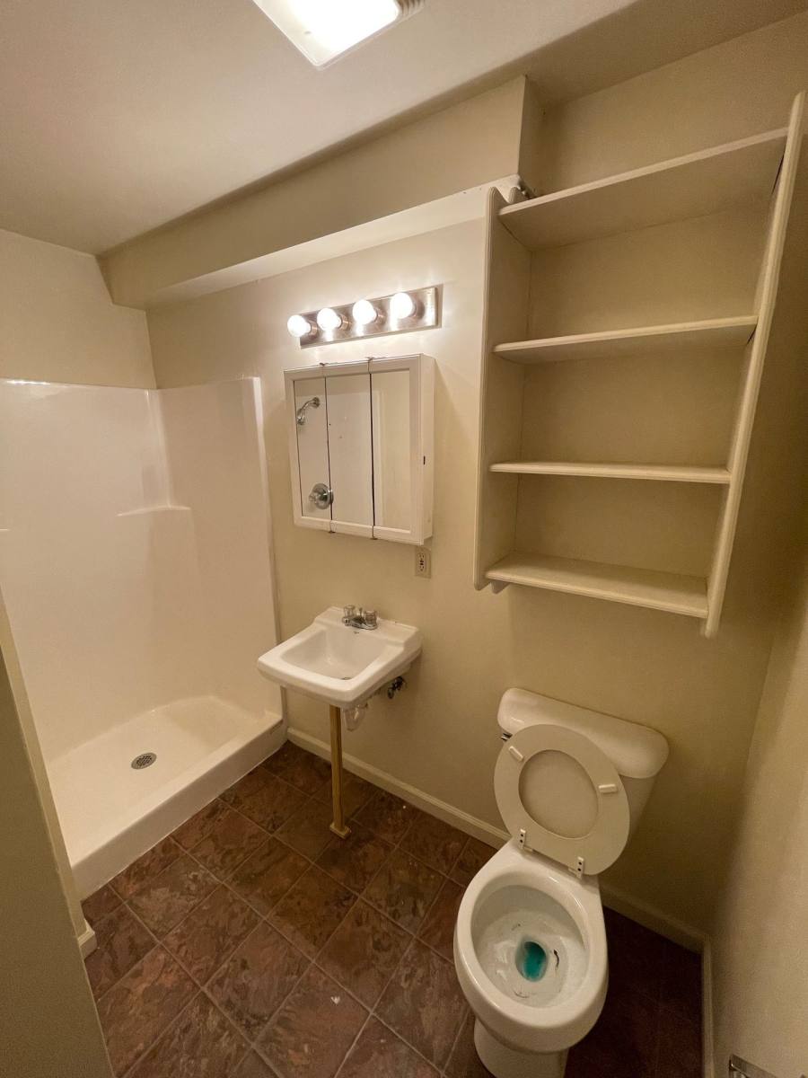 Apartment for rent at 506 S Poplar, Carbondale, IL 62901