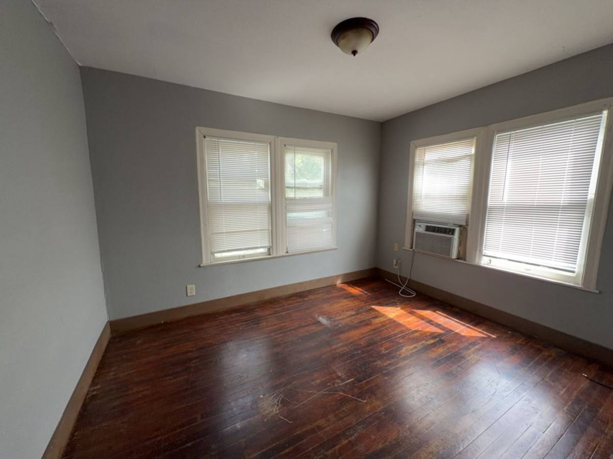 Apartment for rent at 1552 Lombardy St, Houston, TX 77023