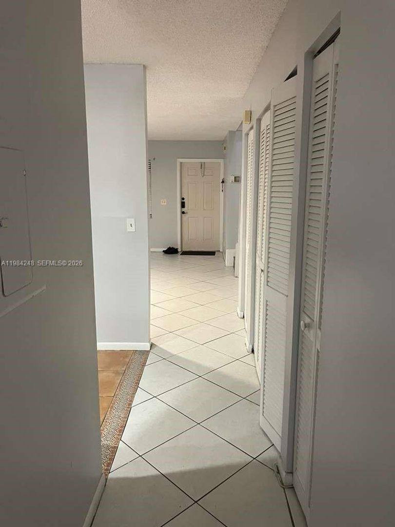 Townhouse for rent at 9787 Riverside Dr 62-4, Coral Springs, FL 33071