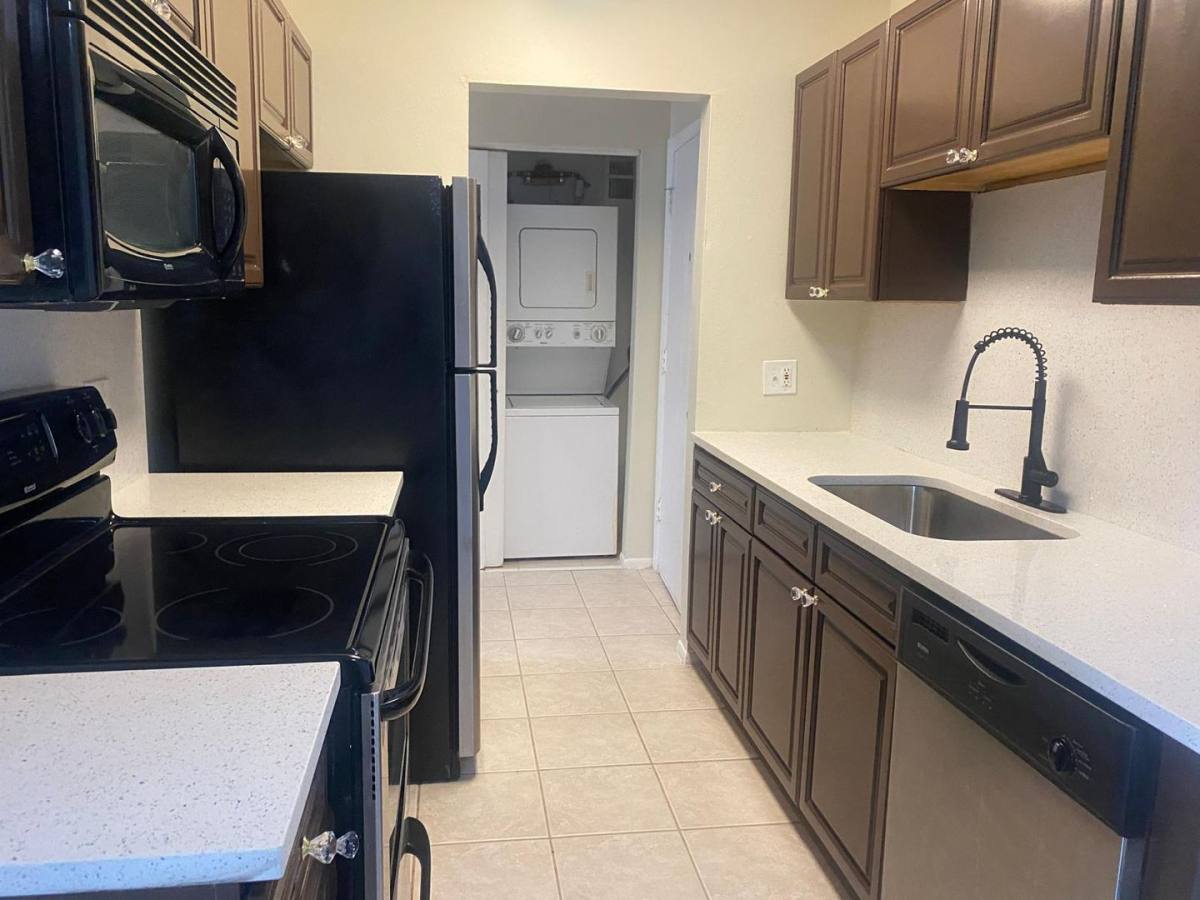 Apartment for rent at 1695 Lee Rd, C206, Winter Park, FL 32789
