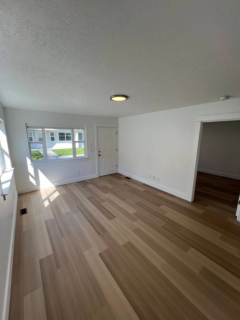 Apartment for rent at 1312 W 10th St, The Dalles, OR 97058