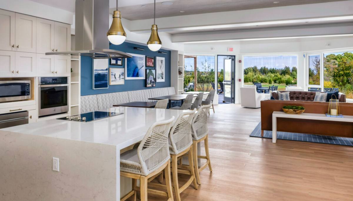 Apartment for rent at 130 Chief Justice Cushing Highway, Scituate, MA 02066