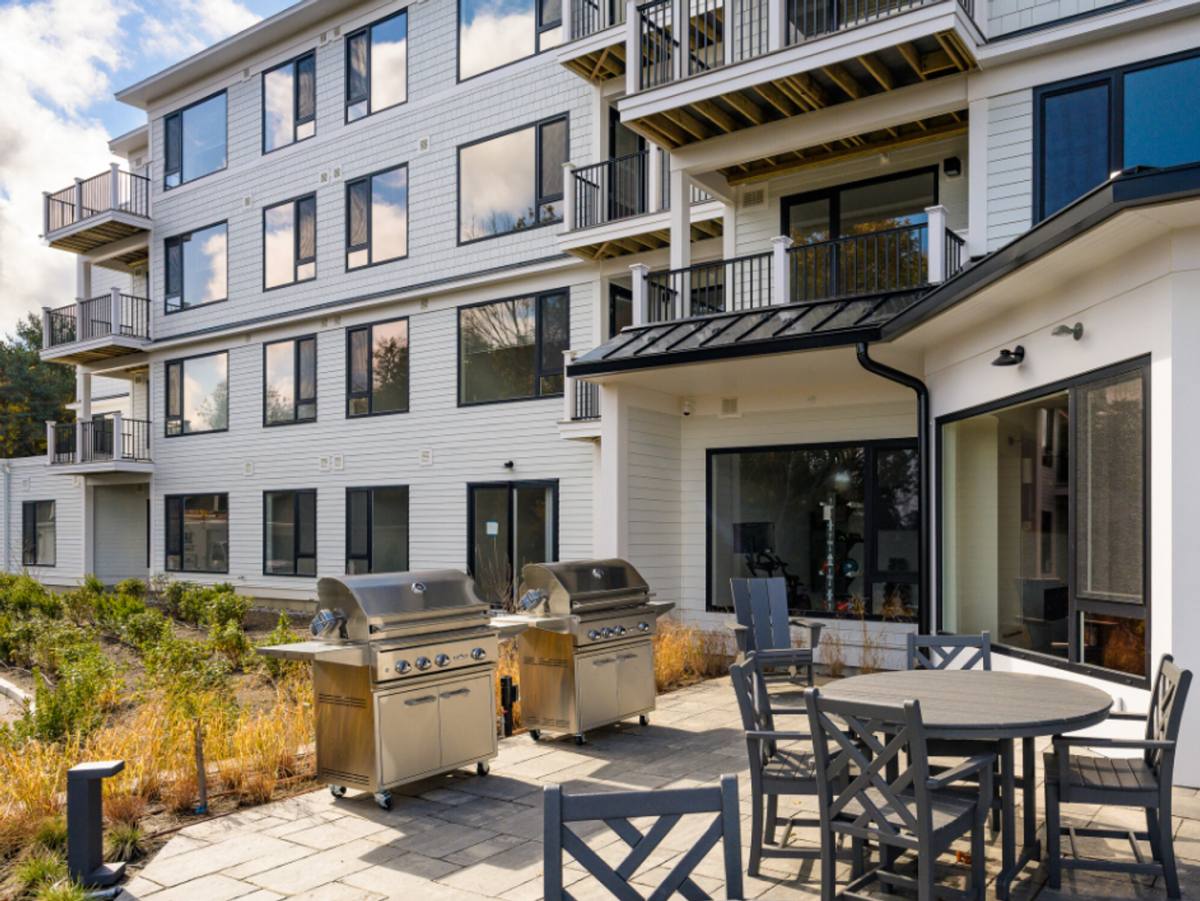 Apartment for rent at 130 Chief Justice Cushing Highway, Scituate, MA 02066