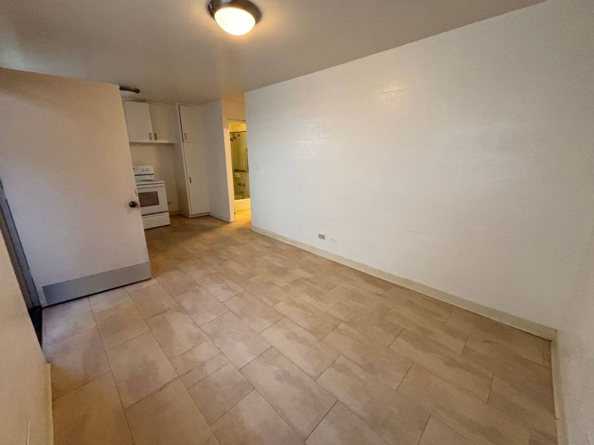 Apartment for rent at 427 Liliha Court Lane, Honolulu, HI 96817