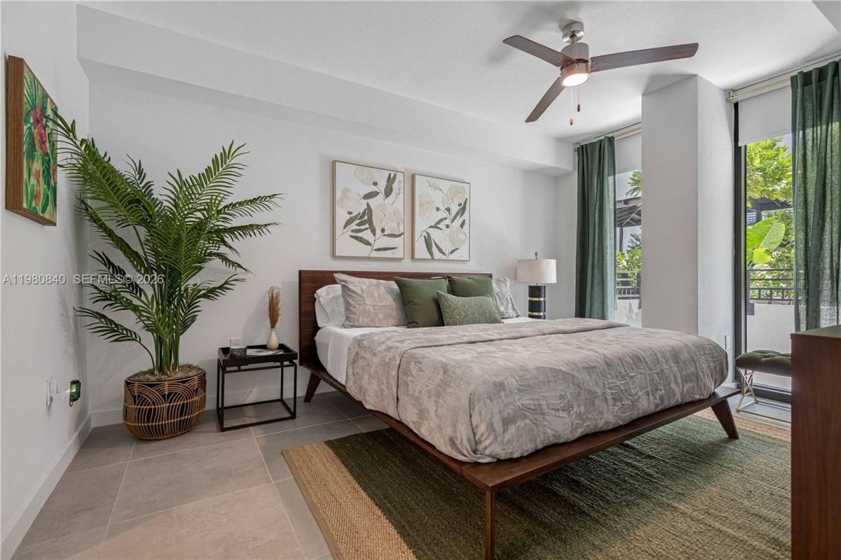 Apartment for rent at 4 N Federal Highway 520, Dania, FL 33004