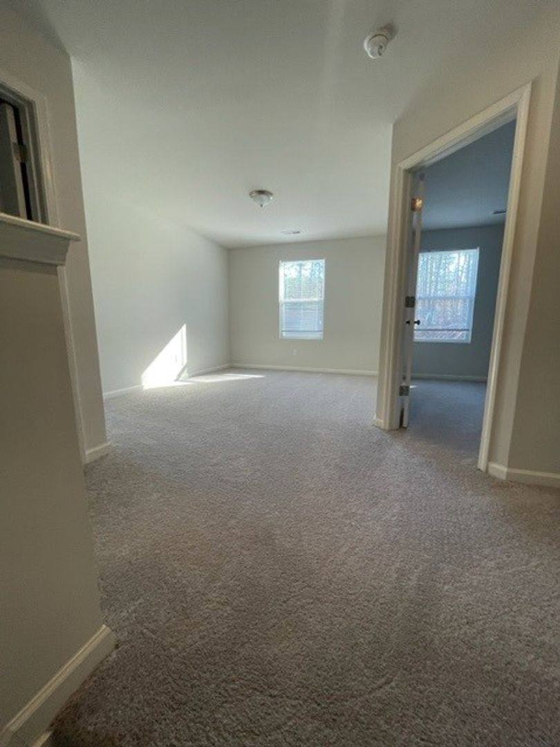 House for rent at 119 W Carmel Cove Dr, Mocksville, NC 27028