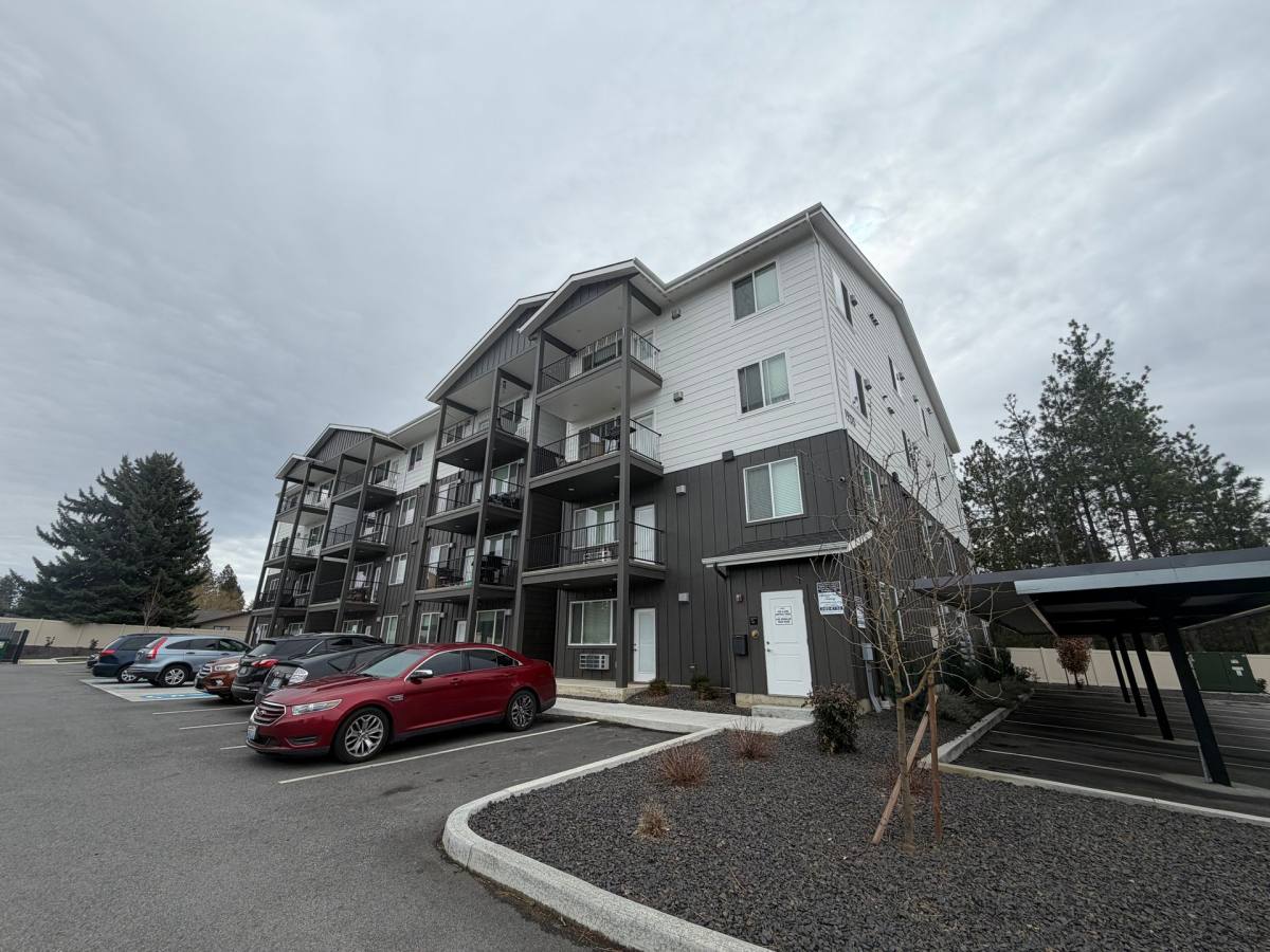 Apartment for rent at 3905 S Dishman Mica Rd, Spokane, WA 99206